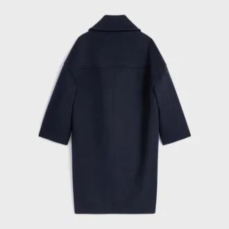 Abrigo largo tipo peacoat de fieltro de lana