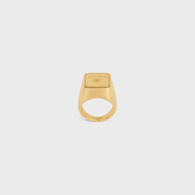 Anillo de sello cuadrado Triomphe en latón con acabado dorado Anillo de sello cuadrado Triomphe en latón con acabado dorado