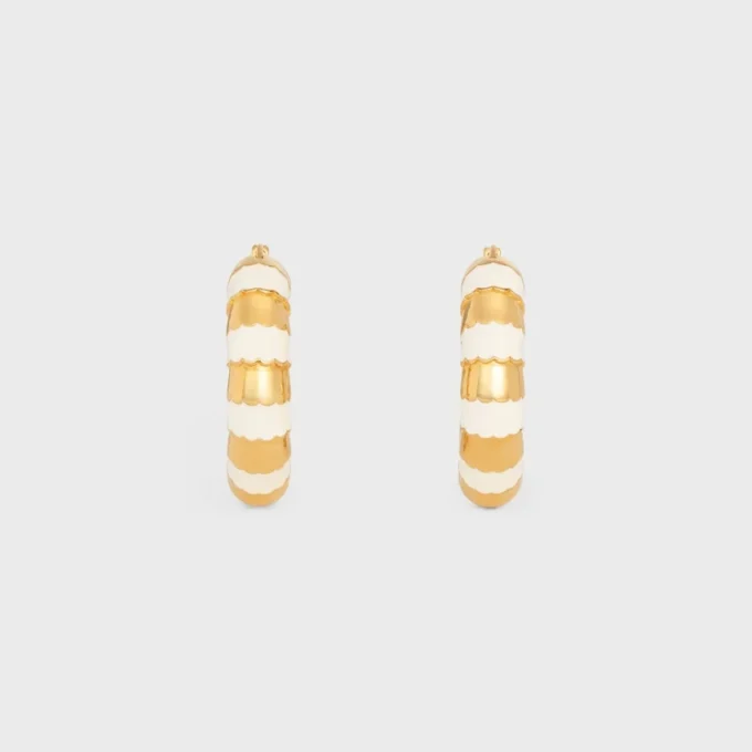 Aros esmerilados en esmalte y latón con acabado dorado