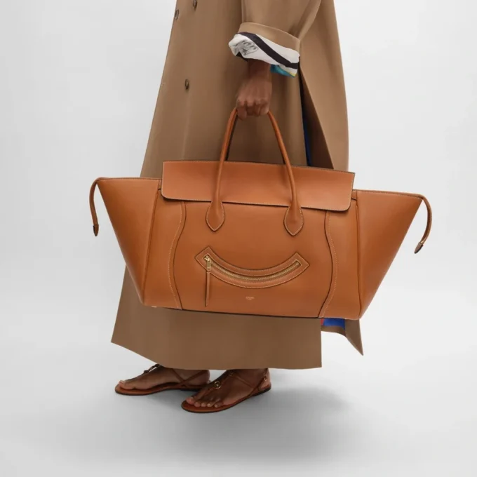Big Smile Luggage en piel de becerro natural flexible Big Smile Luggage en piel de becerro natural flexible