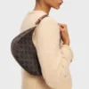Bolso Ava en Triomphe Canvas y piel de becerro Bolso Ava en Triomphe Canvas y piel de becerro