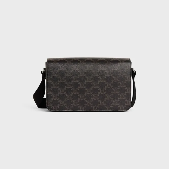 Bolso bandolera con solapa en Triomphe Canvas y piel de becerro
