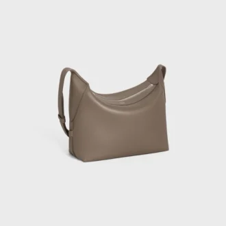Bolso bandolera Harry en piel de becerro granulada