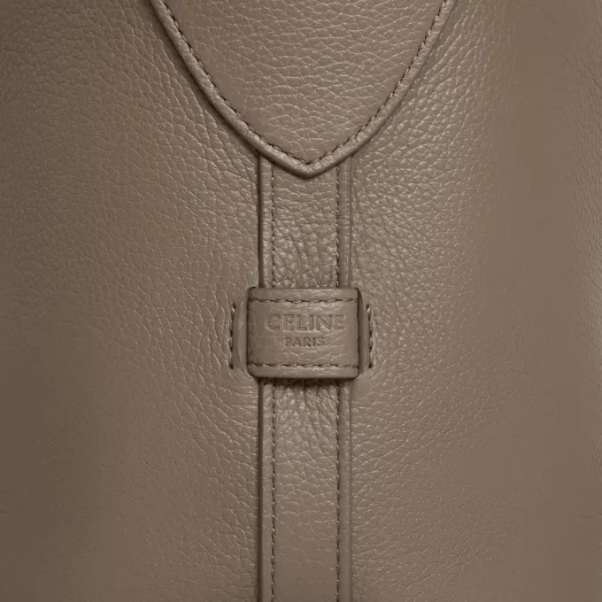 Bolso bandolera Harry en piel de becerro granulada