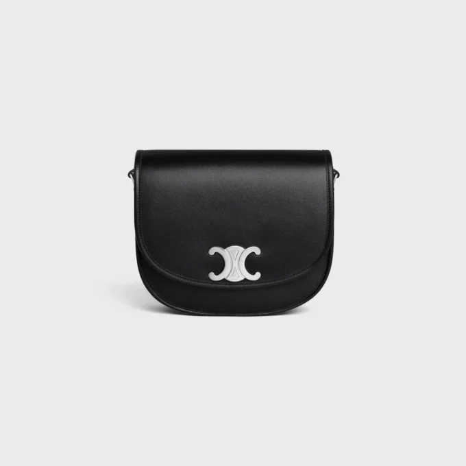 Bolso Besace Triomphe mediano en piel de becerro natural flexible Bolso Besace Triomphe mediano en piel de becerro natural flexible