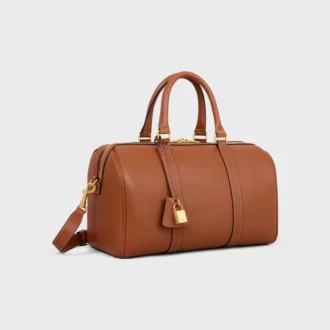 Bolso Boston grande en piel de becerro granulada flexible