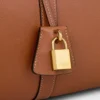 Bolso Boston grande en piel de becerro granulada flexible