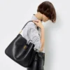 Bolso Camille 16 Soft mediano en piel de becerro lisa Bolso Camille 16 Soft mediano en piel de becerro lisa