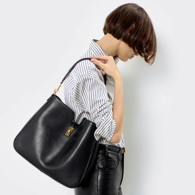 Bolso Camille 16 Soft mediano en piel de becerro lisa Bolso Camille 16 Soft mediano en piel de becerro lisa