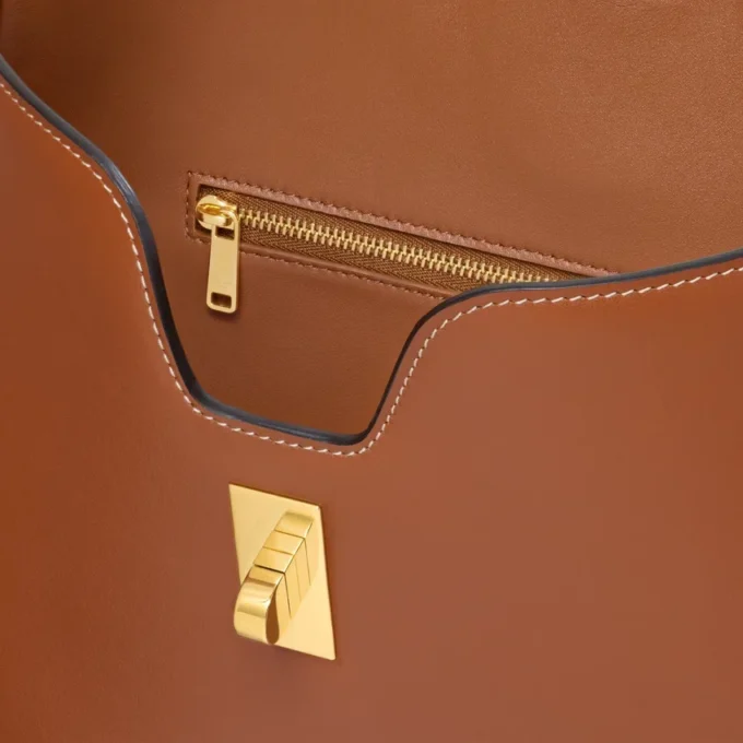 Bolso Camille 16 Soft mediano en piel de becerro lisa Bolso Camille 16 Soft mediano en piel de becerro lisa