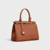 Bolso CELINE Conti en piel de becerro granulada y flexible Bolso CELINE Conti en piel de becerro granulada y flexible