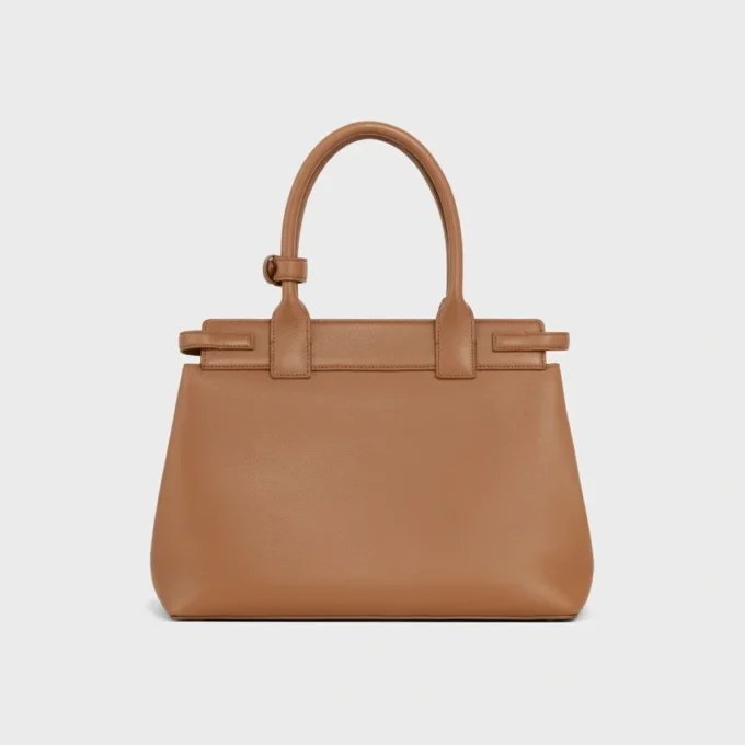 Bolso CELINE Conti en piel de becerro granulada y flexible Bolso CELINE Conti en piel de becerro granulada y flexible