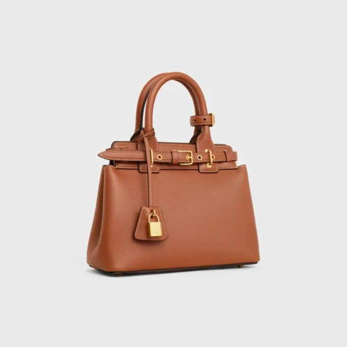 Bolso Celine Conti para Teen en piel de becerro granulada y flexible Bolso Celine Conti para Teen en piel de becerro granulada y flexible