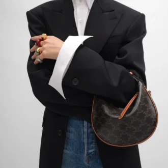Bolso Celine Lulu para adolescente en Triomphe Canvas y piel de becerro
