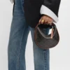 Bolso Celine Lulu para adolescente en Triomphe Canvas y piel de becerro Bolso Celine Lulu para adolescente en Triomphe Canvas y piel de becerro