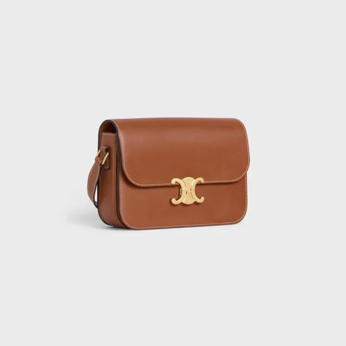 Bolso Classique Triomphe en piel de becerro natural Bolso Classique Triomphe en piel de becerro natural