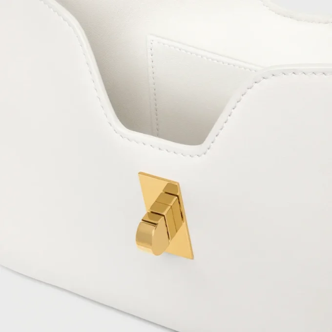 Bolso de hombro Camille 16 Soft en piel de becerro lisa Bolso de hombro Camille 16 Soft en piel de becerro lisa