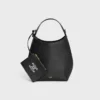 Bolso Hobo pequeño en piel de becerro lisa y flexible Bolso Hobo pequeño en piel de becerro lisa y flexible