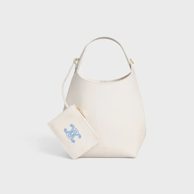 Bolso Hobo pequeño en piel de becerro lisa y flexible Bolso Hobo pequeño en piel de becerro lisa y flexible