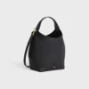 Bolso Hobo pequeño en piel de becerro lisa y flexible Bolso Hobo pequeño en piel de becerro lisa y flexible