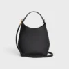 Bolso Hobo pequeño en piel de becerro lisa y flexible Bolso Hobo pequeño en piel de becerro lisa y flexible