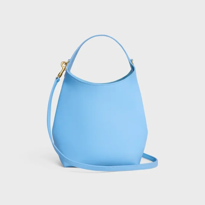 Bolso Hobo pequeño en piel de becerro lisa y flexible Bolso Hobo pequeño en piel de becerro lisa y flexible