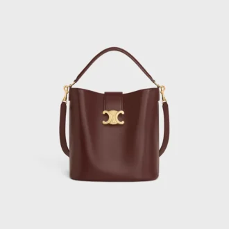 Bolso Louise mediano tipo cubo en piel de becerro lisa
