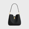 Bolso pequeño Camille Soft 16 en piel de becerro lisa Bolso pequeño Camille Soft 16 en piel de becerro lisa