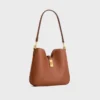 Bolso pequeño Camille Soft 16 en piel de becerro lisa Bolso pequeño Camille Soft 16 en piel de becerro lisa