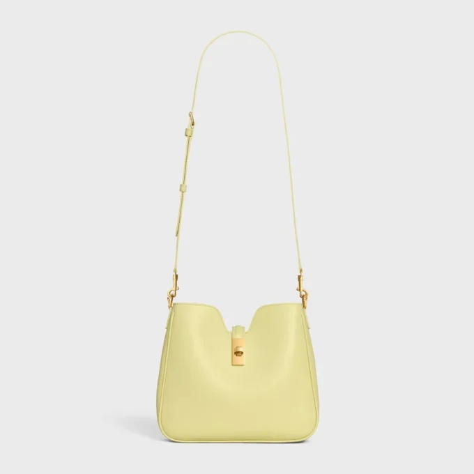 Bolso pequeño Camille Soft 16 en piel de becerro lisa Bolso pequeño Camille Soft 16 en piel de becerro lisa
