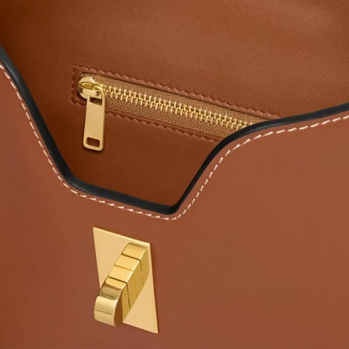 Bolso pequeño Camille Soft 16 en piel de becerro lisa Bolso pequeño Camille Soft 16 en piel de becerro lisa