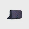 Bolso pequeño Folco Messenger en Triomphe Canvas y piel de becerro Bolso pequeño Folco Messenger en Triomphe Canvas y piel de becerro