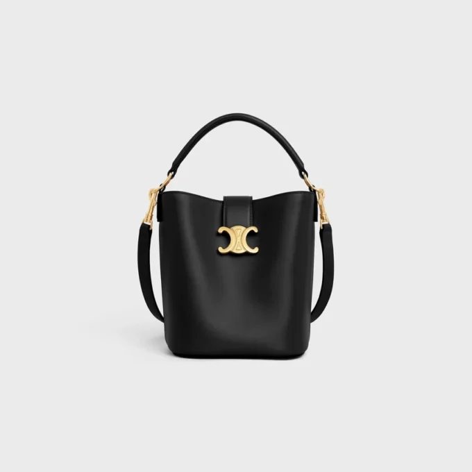 Bolso pequeño Louise de piel de becerro lisa Bolso pequeño Louise de piel de becerro lisa