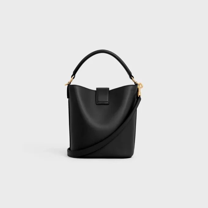 Bolso pequeño Louise de piel de becerro lisa Bolso pequeño Louise de piel de becerro lisa