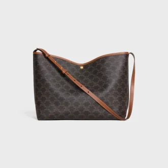 Bolso shopper blando en Triomphe Canvas y piel de becerro