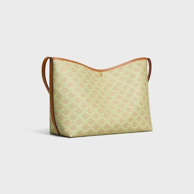 Bolso shopper blando en Triomphe Canvas y piel de becerro