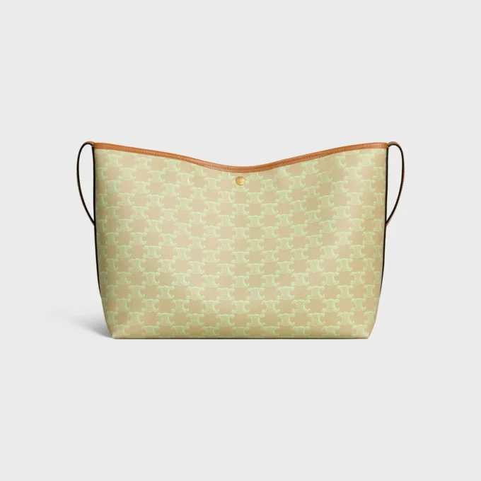 Bolso shopper blando en Triomphe Canvas y piel de becerro