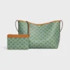 Bolso shopper blando en Triomphe Canvas y piel de becerro
