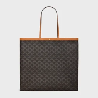 Bolso shopper grande y plano en Triomphe Canvas