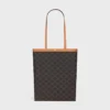 Bolso shopper plano mediano en Triomphe Canvas Bolso shopper plano mediano en Triomphe Canvas