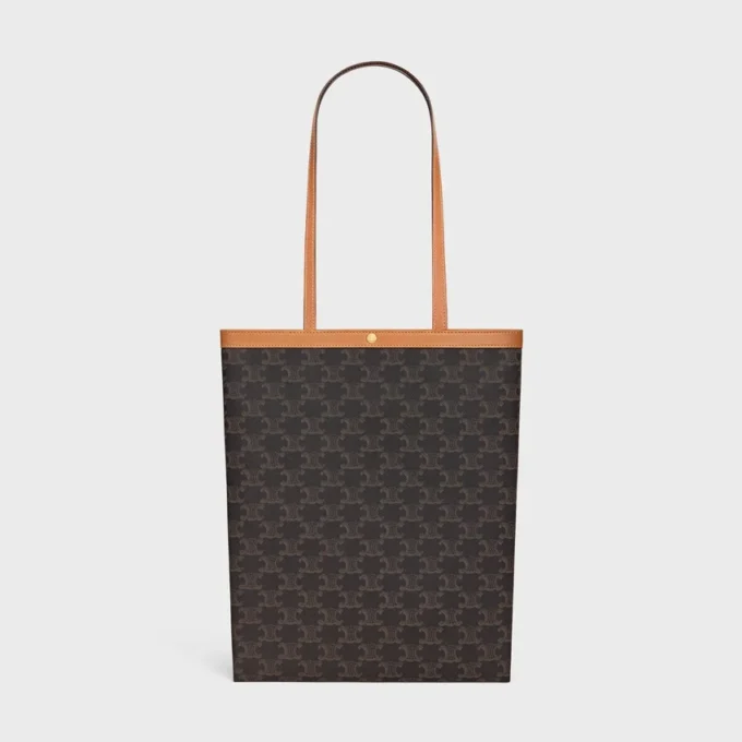 Bolso shopper plano mediano en Triomphe Canvas Bolso shopper plano mediano en Triomphe Canvas