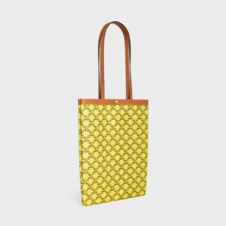 Bolso shopper plano mediano en Triomphe Canvas