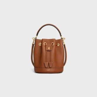 Bolso Teen Clara en piel de becerro granulada y flexible