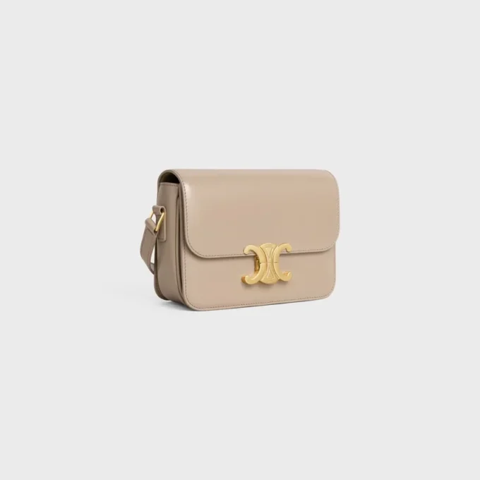 Bolso Teen Triomphe en piel de becerro brillante Bolso Teen Triomphe en piel de becerro brillante