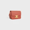 Bolso Teen Triomphe en piel de becerro brillante Bolso Teen Triomphe en piel de becerro brillante