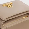 Bolso Teen Triomphe en piel de becerro brillante Bolso Teen Triomphe en piel de becerro brillante