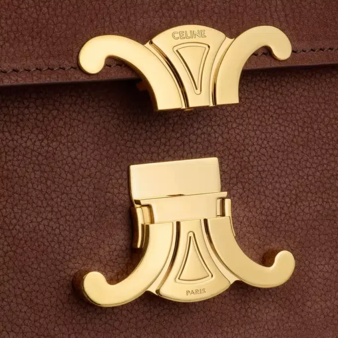 Bolso Teen Triomphe en piel de becerro nobuk granulada Bolso Teen Triomphe en piel de becerro nobuk granulada