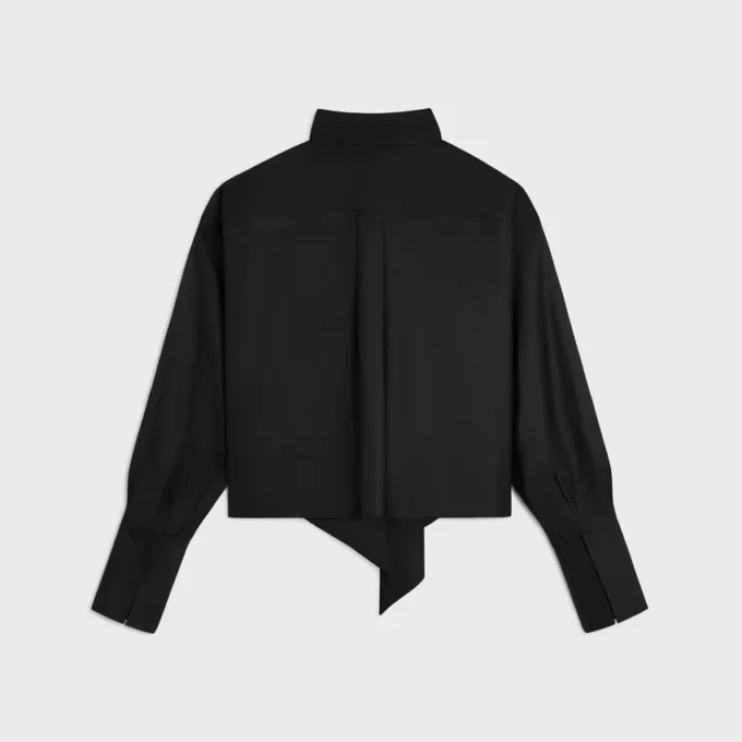 Camisa corta con cuello lavallière en sarga de seda Camisa corta con cuello lavallière en sarga de seda