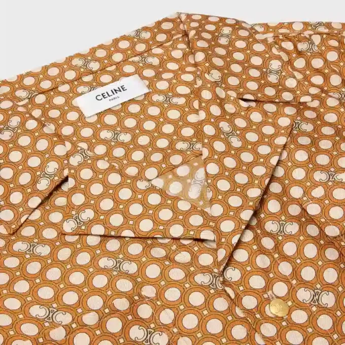 Camisa tipo pijama en sarga de seda Camisa tipo pijama en sarga de seda