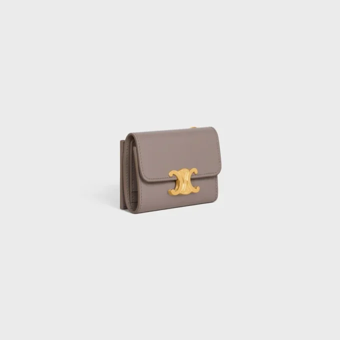 Cartera compacta con monedero Triomphe en piel de becerro brillante